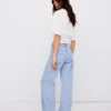 Vaqueros de talle bajo y corte Straight – Pantalones Vaqueros de talle bajo y corte Straight – Pantalones