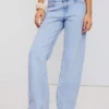 Vaqueros de talle bajo y corte Straight – Pantalones Vaqueros de talle bajo y corte Straight – Pantalones