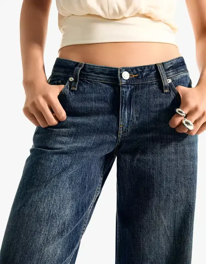 Vaqueros de talle bajo y corte Straight – Pantalones Vaqueros de talle bajo y corte Straight – Pantalones