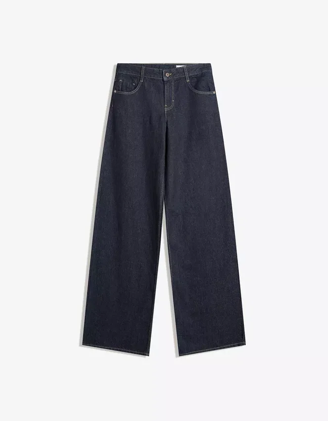 Vaqueros de talle bajo y pierna Wide Leg Vaqueros de talle bajo y pierna Wide Leg