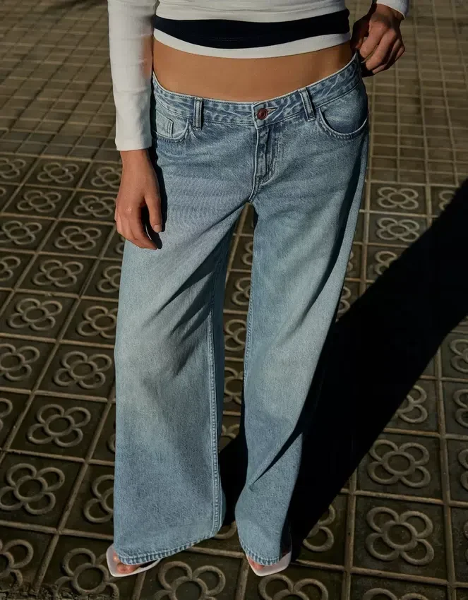 Vaqueros de tiro bajo y pierna ancha – Pantalones Vaqueros de tiro bajo y pierna ancha – Pantalones