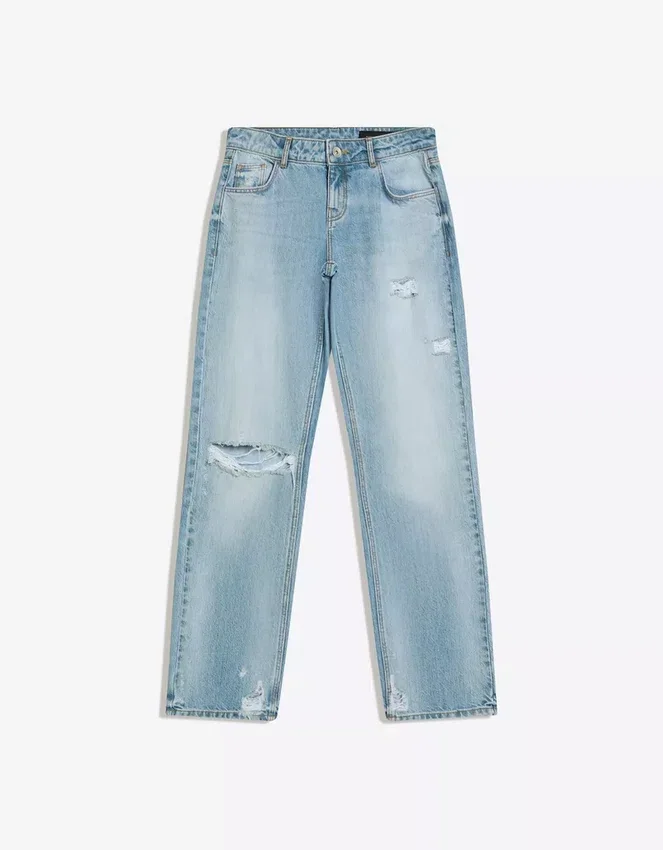 Vaqueros rasgados de talle bajo y corte Straight Vaqueros rasgados de talle bajo y corte Straight