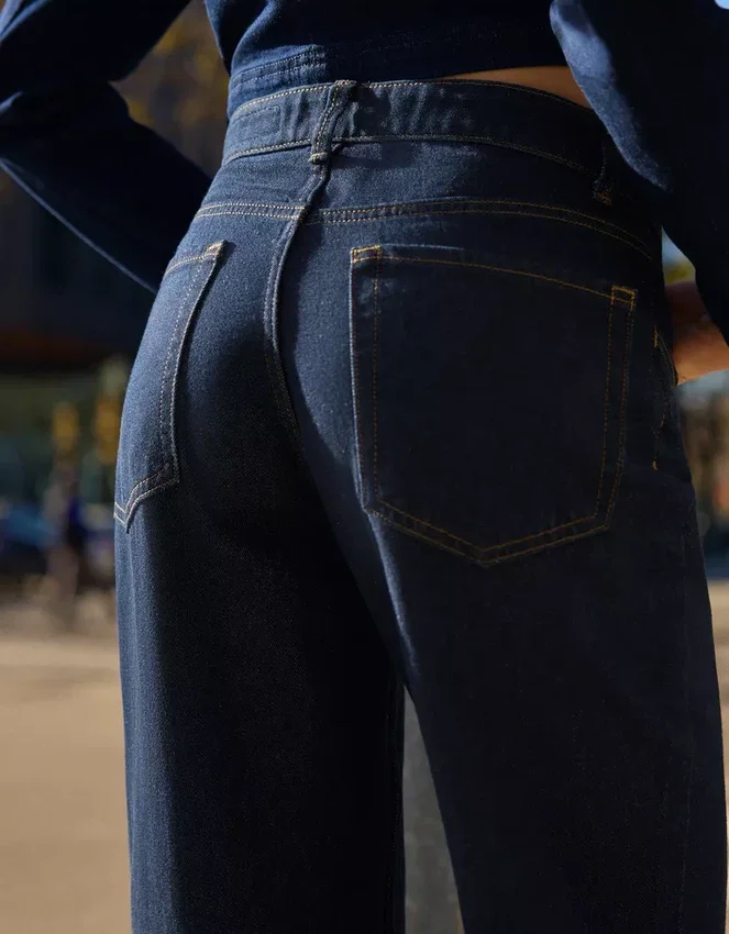 Vaqueros rectos de cintura alta y pierna Wide Leg – Pantalones – Mujer Vaqueros rectos de cintura alta y pierna Wide Leg – Pantalones – Mujer