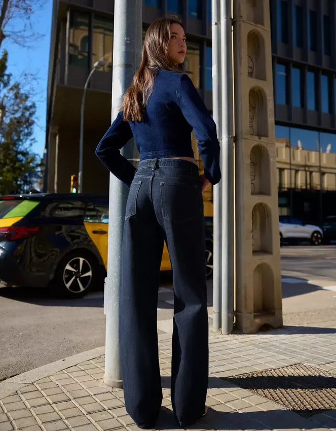 Vaqueros rectos de cintura alta y pierna Wide Leg – Pantalones – Mujer Vaqueros rectos de cintura alta y pierna Wide Leg – Pantalones – Mujer