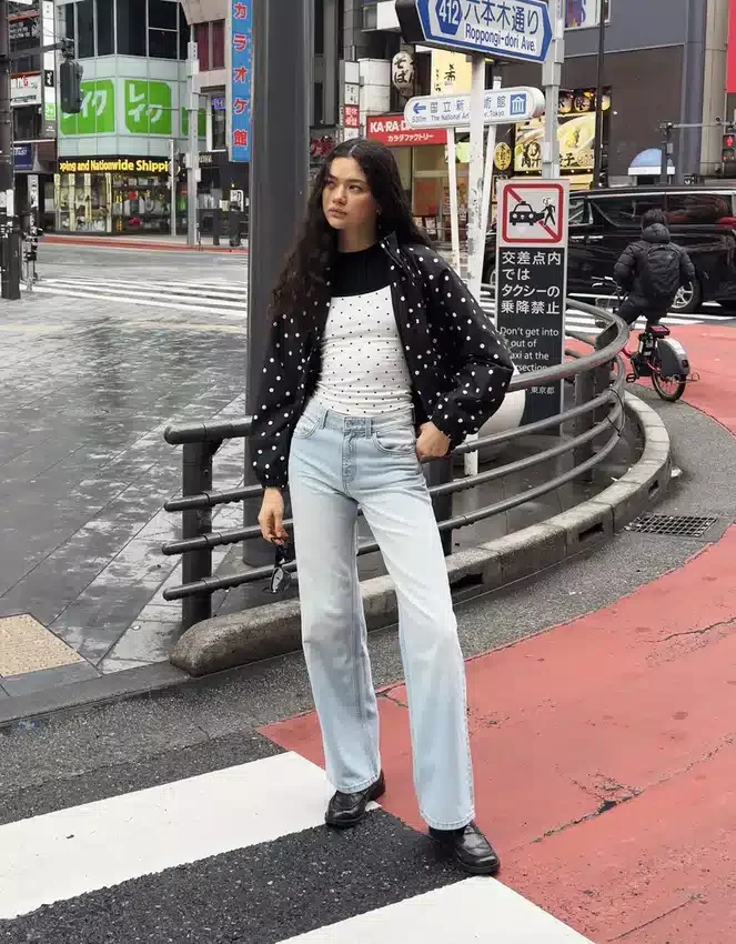 Vaqueros rectos de talle alto y pierna Wide Leg – Pantalones Vaqueros rectos de talle alto y pierna Wide Leg – Pantalones