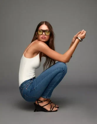 Vaqueros Skinny de talle alto y tejido suave – Pantalones