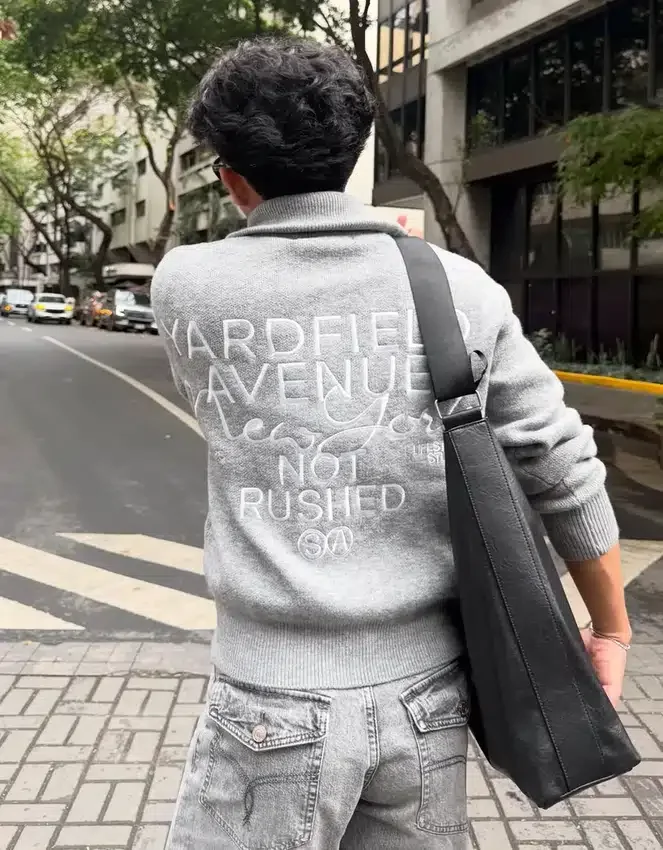 Vaqueros superholgados bordados Vaqueros superholgados bordados