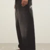 Vaqueros superholgados con bordados Vaqueros superholgados con bordados