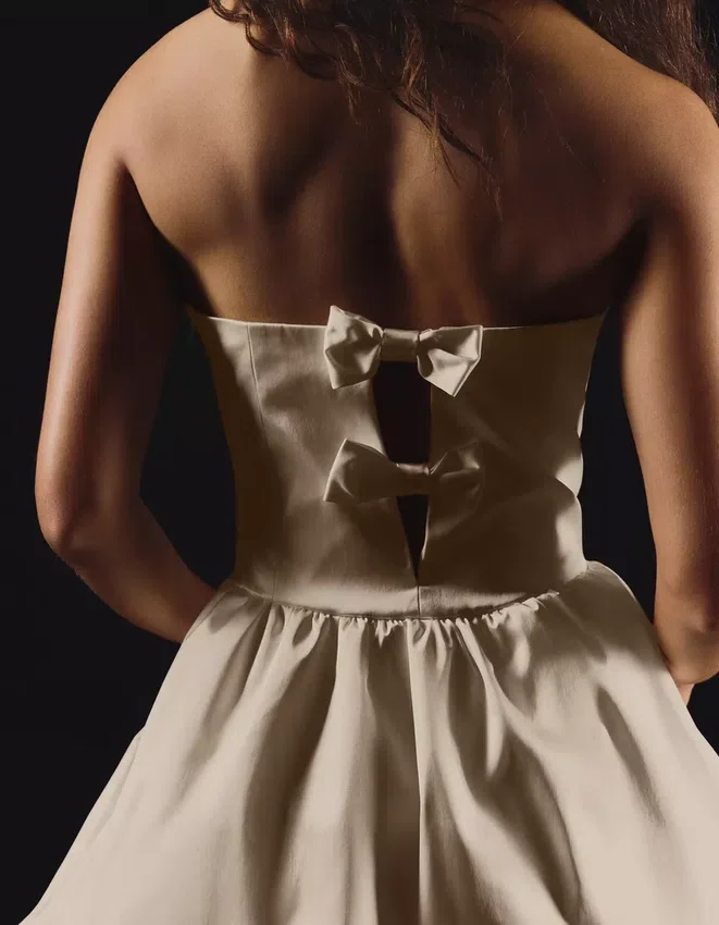 Vestido bustier de satén Vestido bustier de satén