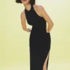 Vestido largo con cuello halter Vestido largo con cuello halter