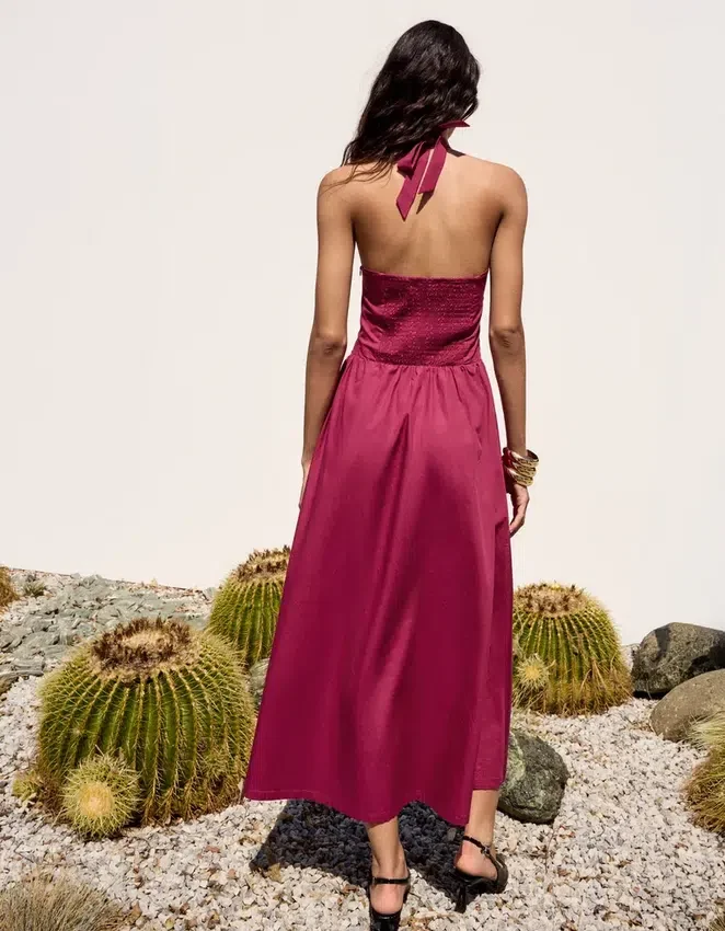 Vestido largo de popelín con cuello halter Vestido largo de popelín con cuello halter