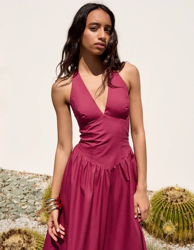 Vestido largo de popelín con cuello halter Vestido largo de popelín con cuello halter