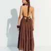 Vestido largo rústico con cuello halter Vestido largo rústico con cuello halter