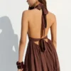 Vestido largo rústico con cuello halter Vestido largo rústico con cuello halter