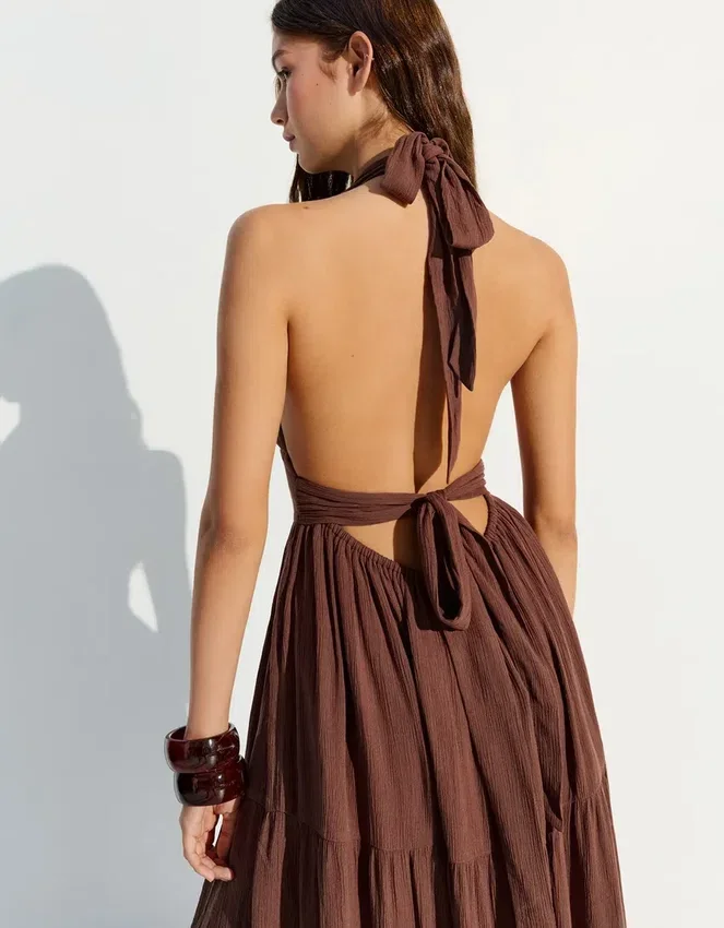 Vestido largo rústico con cuello halter Vestido largo rústico con cuello halter
