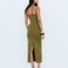 Vestido midi con cuello halter