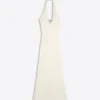 Vestido midi con cuello halter Vestido midi con cuello halter