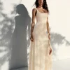 Vestido midi con ribete de encaje Vestido midi con ribete de encaje