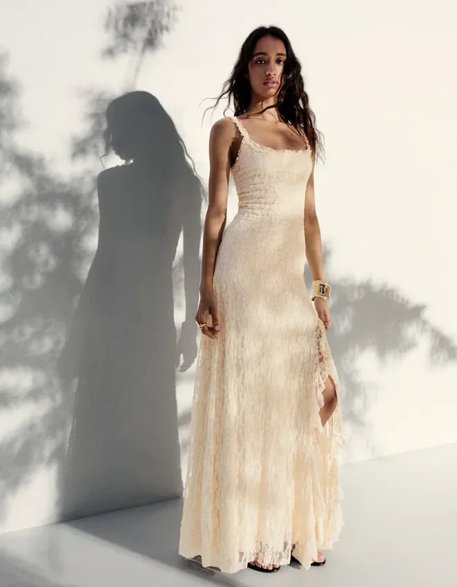 Vestido midi con ribete de encaje Vestido midi con ribete de encaje