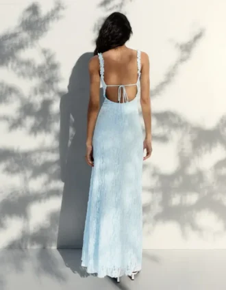 Vestido midi con ribete de encaje Vestido midi con ribete de encaje