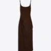 Vestido midi con tirantes y fruncidos Vestido midi con tirantes y fruncidos