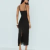 Vestido midi de tirantes con encaje – Vestidos y monos Vestido midi de tirantes con encaje – Vestidos y monos