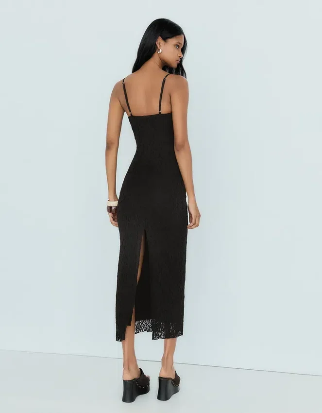 Vestido midi de tirantes con encaje – Vestidos y monos Vestido midi de tirantes con encaje – Vestidos y monos