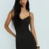 Vestido midi de tirantes con encaje – Vestidos y monos Vestido midi de tirantes con encaje – Vestidos y monos