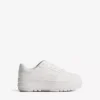 Zapatillas deportivas con suela gruesa