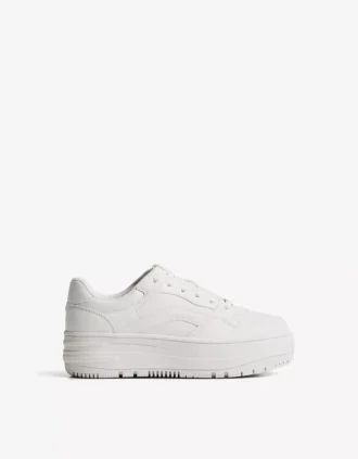 Zapatillas deportivas con suela gruesa