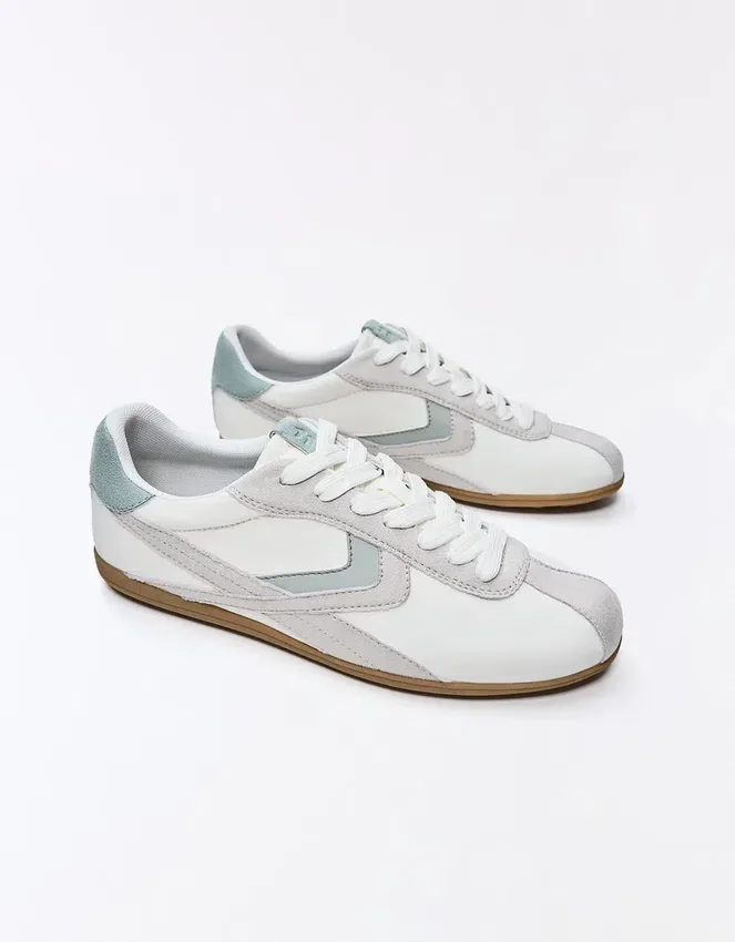 Zapatillas retro con suela fina Zapatillas retro con suela fina
