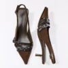 Zapatos de tacón bajo con hebillas y talón abierto – Zapatos de tacón