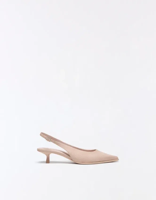 Zapatos de tacón bajo con talón abierto Zapatos de tacón bajo con talón abierto