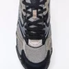 Zapatos deportivos de suela fina Zapatos deportivos de suela fina
