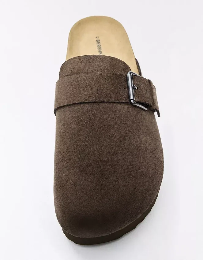 Zueco con detalle de hebilla – Hombre Zueco con detalle de hebilla – Hombre