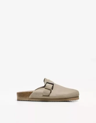 Zuecos con detalle de hebilla – Zapatos