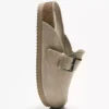 Zuecos con detalle de hebilla – Zapatos