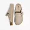 Zuecos con detalle de hebilla – Zapatos
